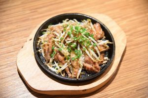 せせり焼きが堂々の2位！噛めば噛むほど味がでてきます。ゆず風味がまた食欲をそそります。